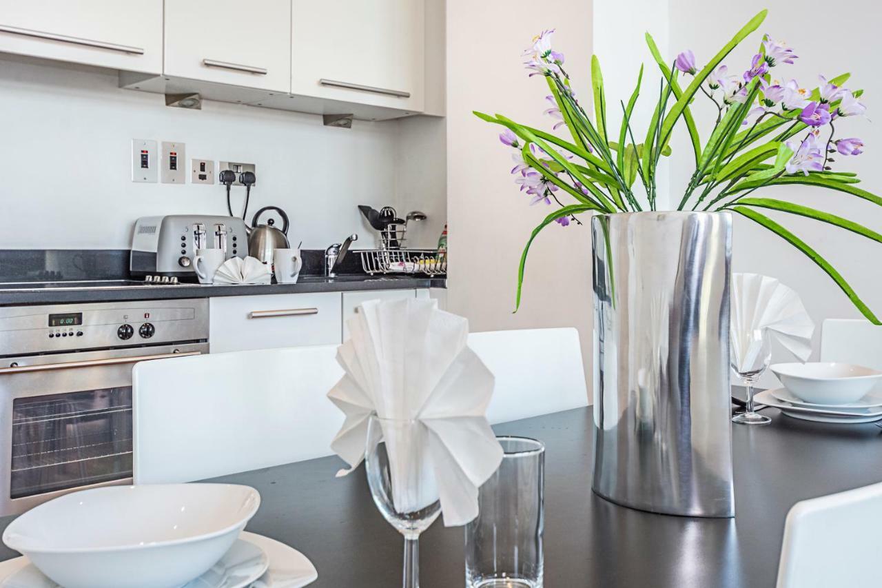 Splendid 3 Bedroom Apartment In Angel/Kings Cross 런던 외부 사진